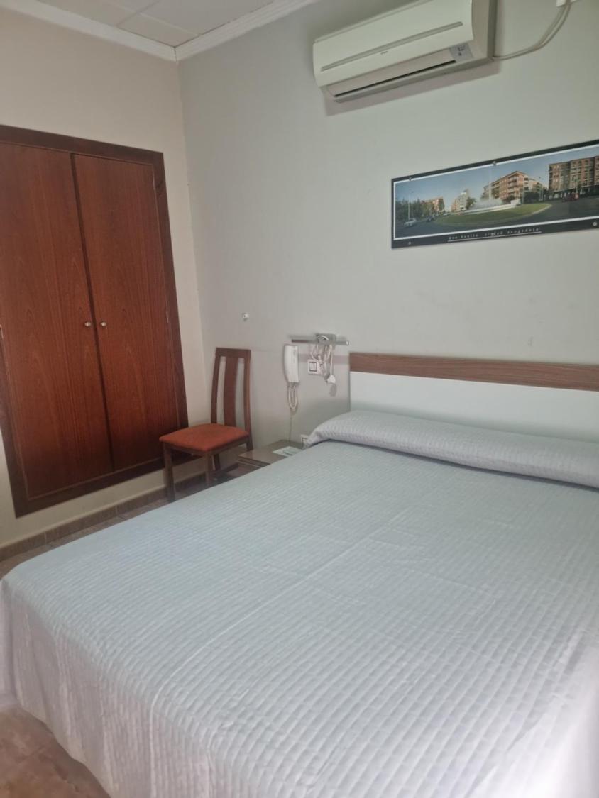 Hostal Restaurante El Paraiso Don Benito Dış mekan fotoğraf