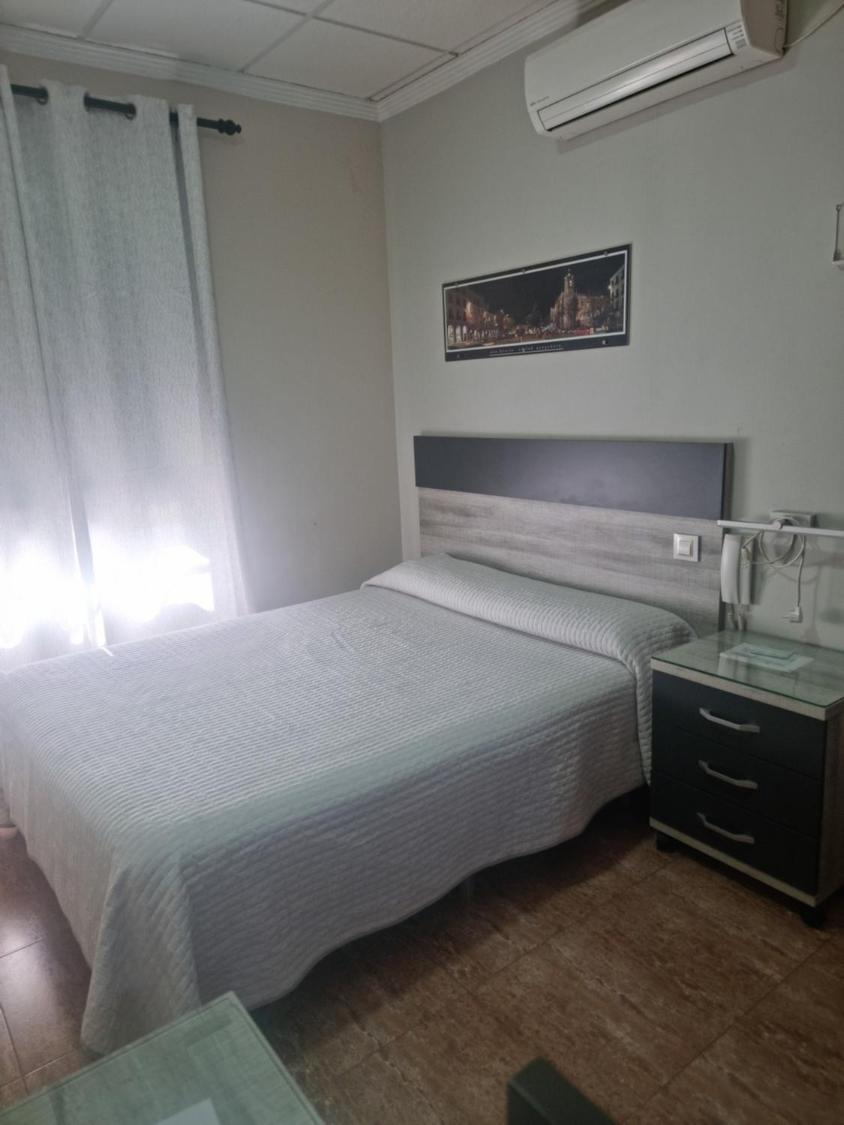 Hostal Restaurante El Paraiso Don Benito Dış mekan fotoğraf