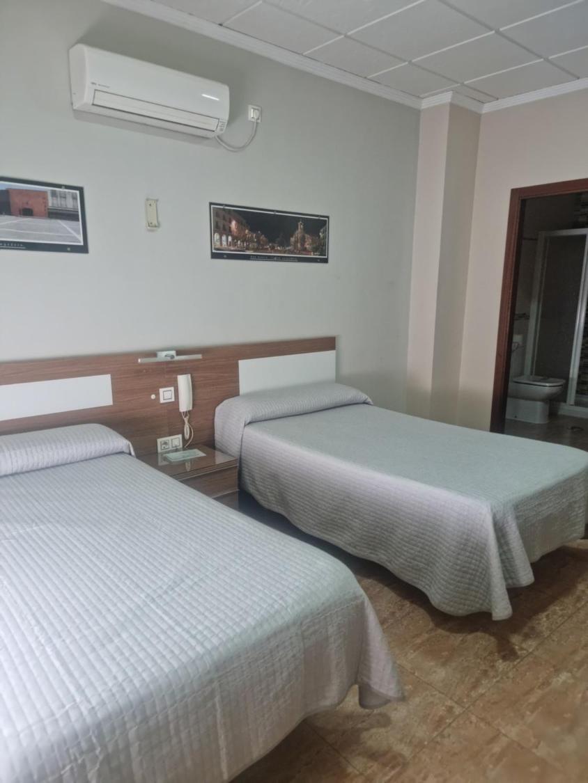 Hostal Restaurante El Paraiso Don Benito Dış mekan fotoğraf