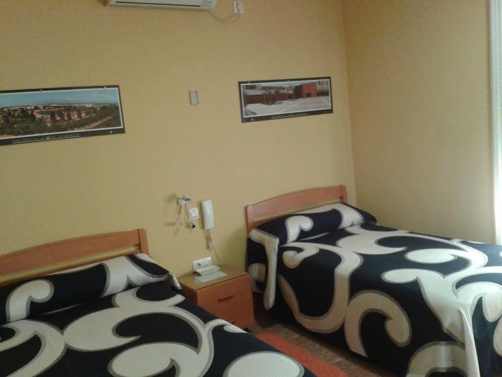 Hostal Restaurante El Paraiso Don Benito Dış mekan fotoğraf
